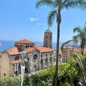 Refurbished With Sea View 5 Min Walk From Monaco By Elevators Appartement